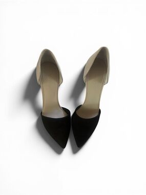 Vince Two-Tone Pointed D'Orsay Pumps - Black & Beige
